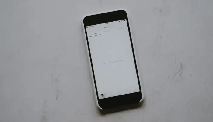 Image of a virtual card on a smart phone
