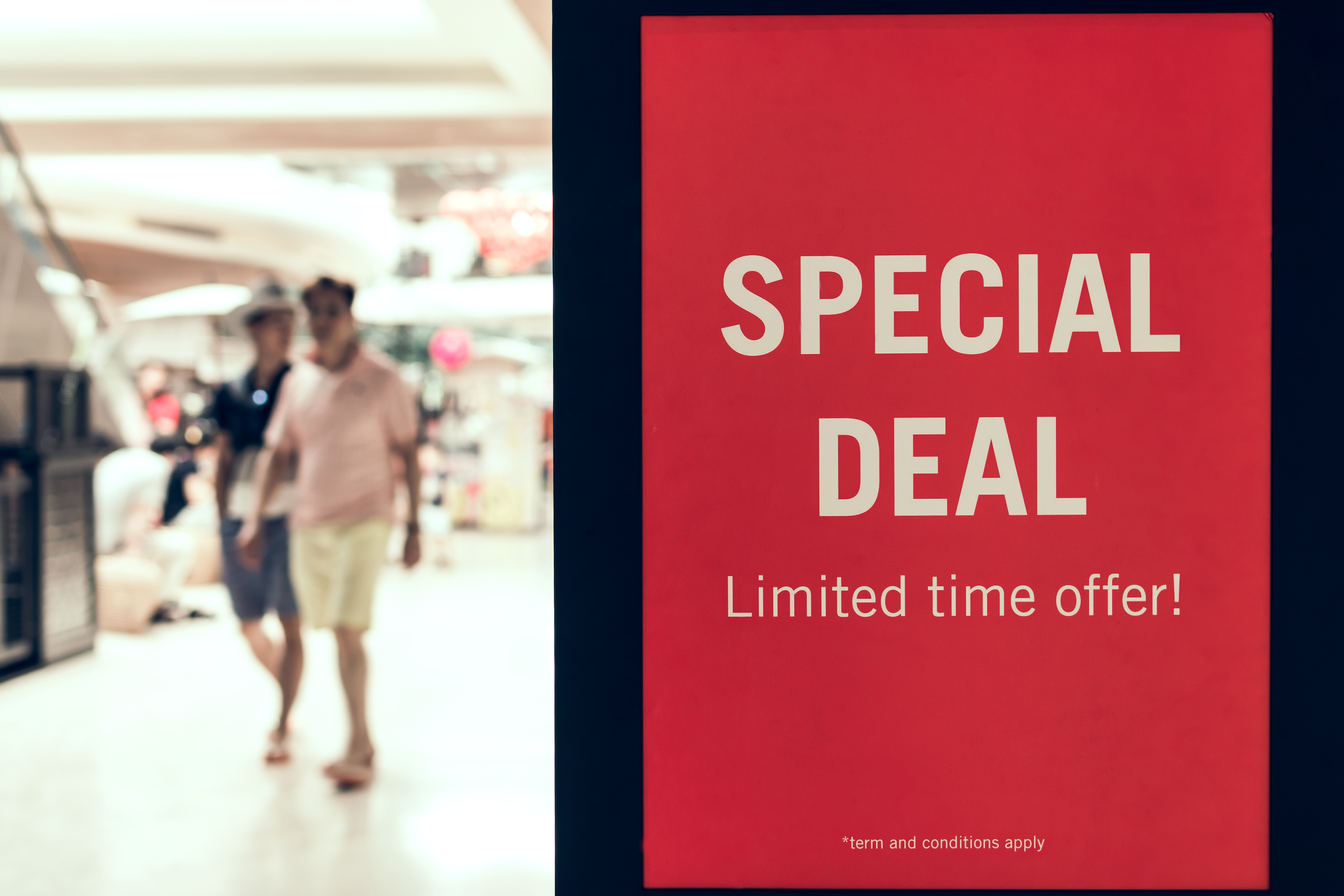Special Deal artem-bali-679602-unsplash