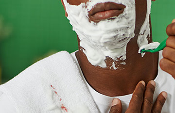  How to remove shaving foam stains from clothing