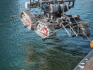 Royal IHC crawler and the Blueye ROV at SeaSEC