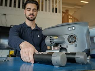 Boris with High Capacity Battery near the Blueye X3 ROV