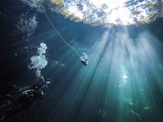 Blueye underwater drone and diver