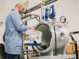 Pressure chamber at Flex
