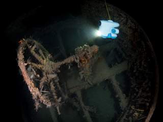 Steering wheel aft on the barge