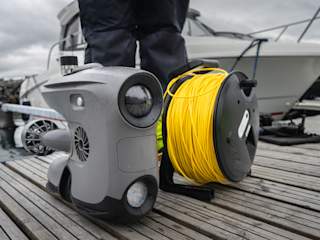 Blueye X3 with the tether reel