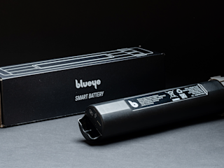 High Capacity Battery & Box