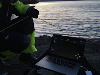 Johannes watching and giving out tether