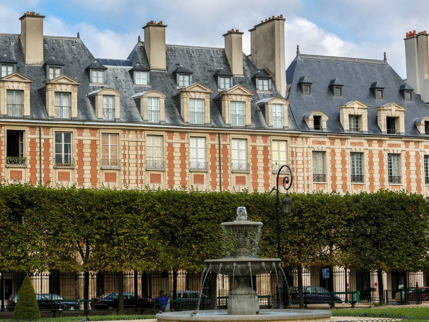 Discover your neighborhood: Le Marais in Paris