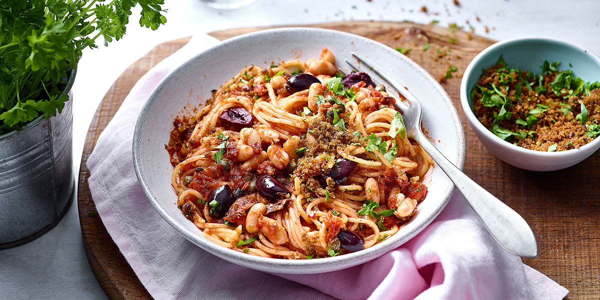 Cannellini bean & olive spaghetti Cannellini bean & olive spaghetti