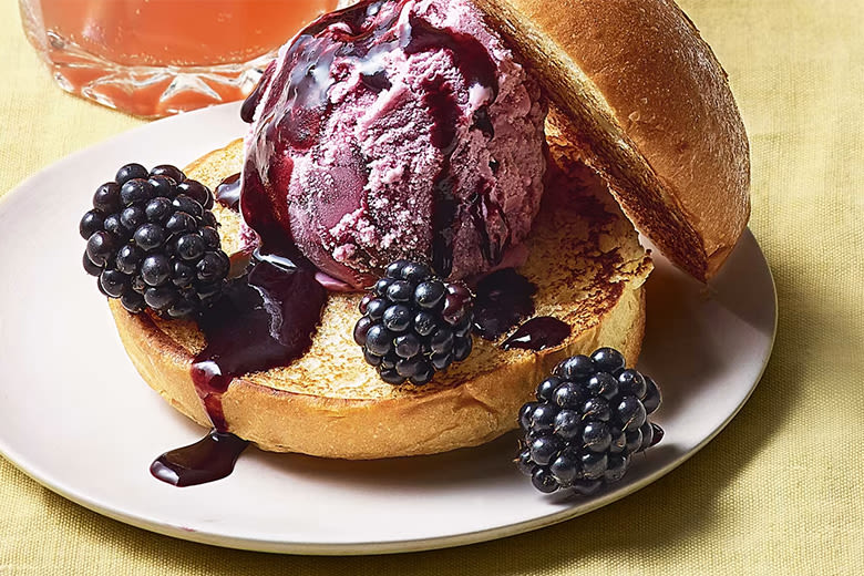 Blackcurrant and Sicilian lemon ice cream burger Blackcurrant and Sicilian lemon ice cream burger