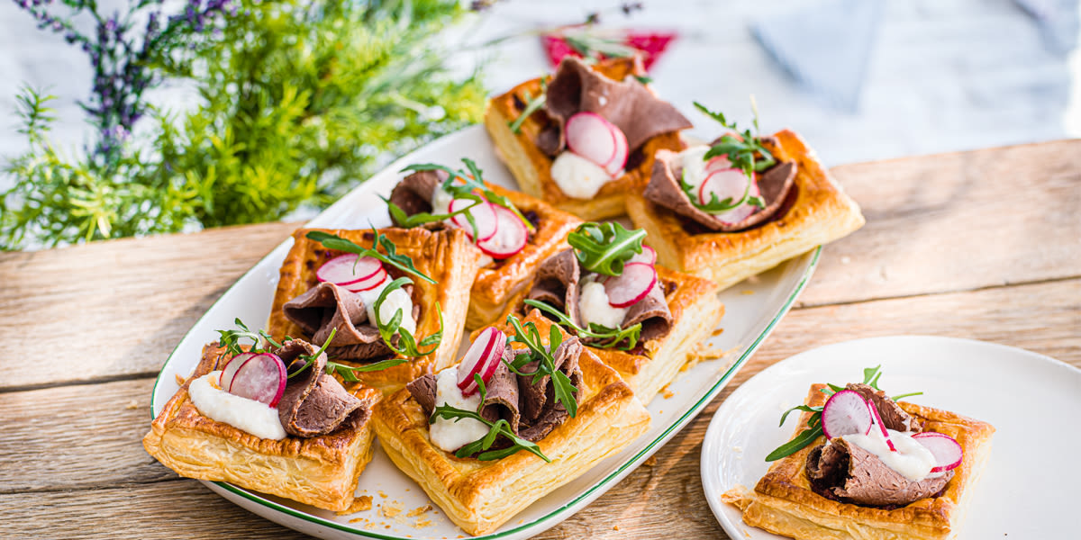 Beef wellington puffs Beef wellington puffs