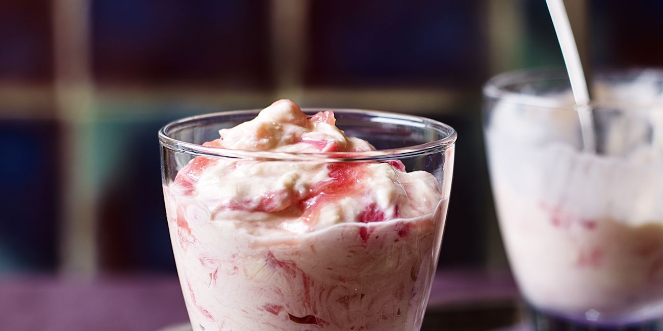 Rhubarb syllabub Rhubarb syllabub