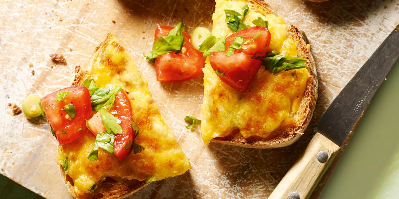 Mexican rarebit with tomato salad Mexican rarebit with tomato salad