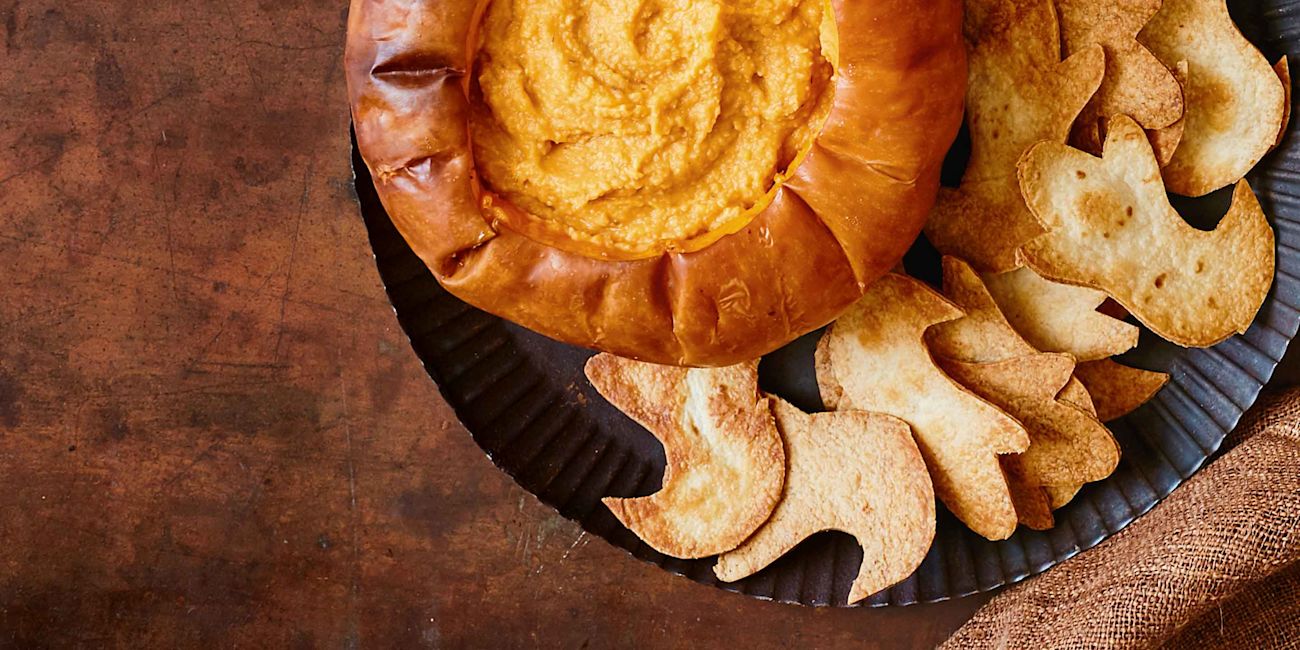 Pumpkin houmous and ghostly dippers Pumpkin houmous and ghostly dippers