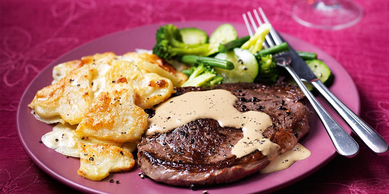 Steak with dauphinoise potatoes Steak with dauphinoise potatoes