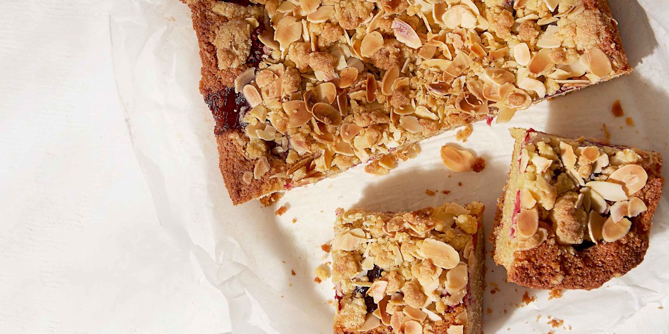 Raspberry crumble Bakewell squares Raspberry crumble Bakewell squares