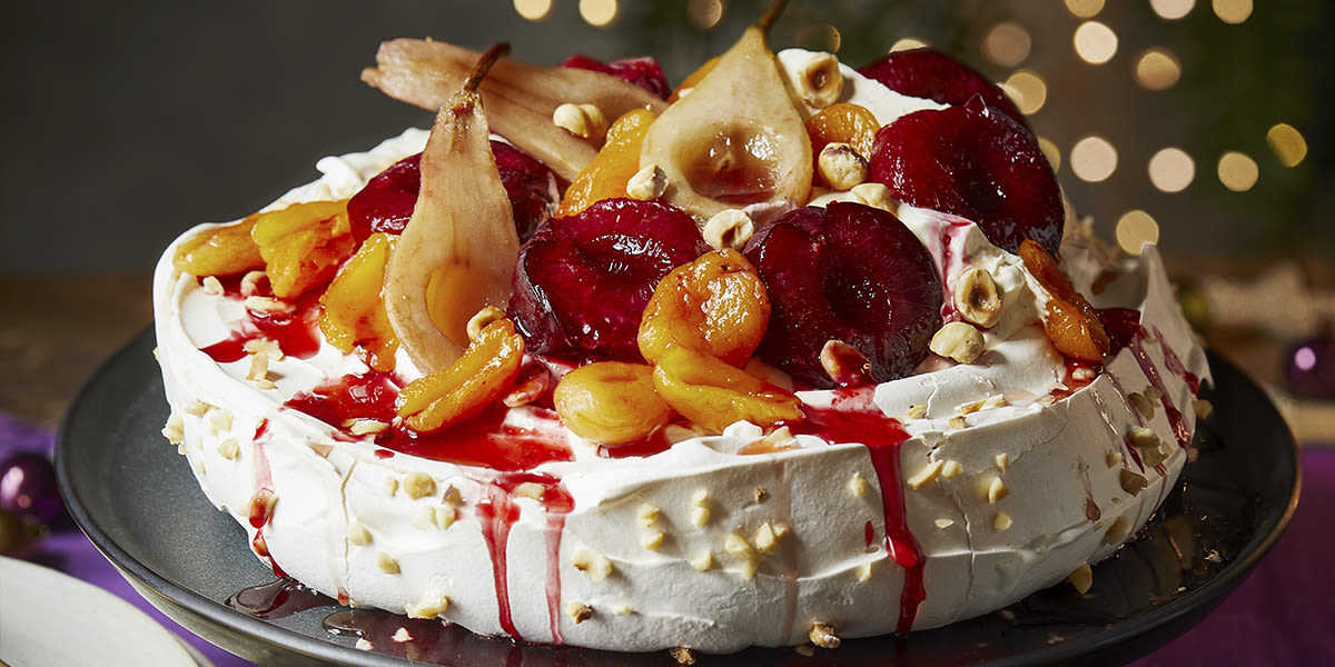 Hazelnut pavlova with chai cream Hazelnut pavlova with chai cream