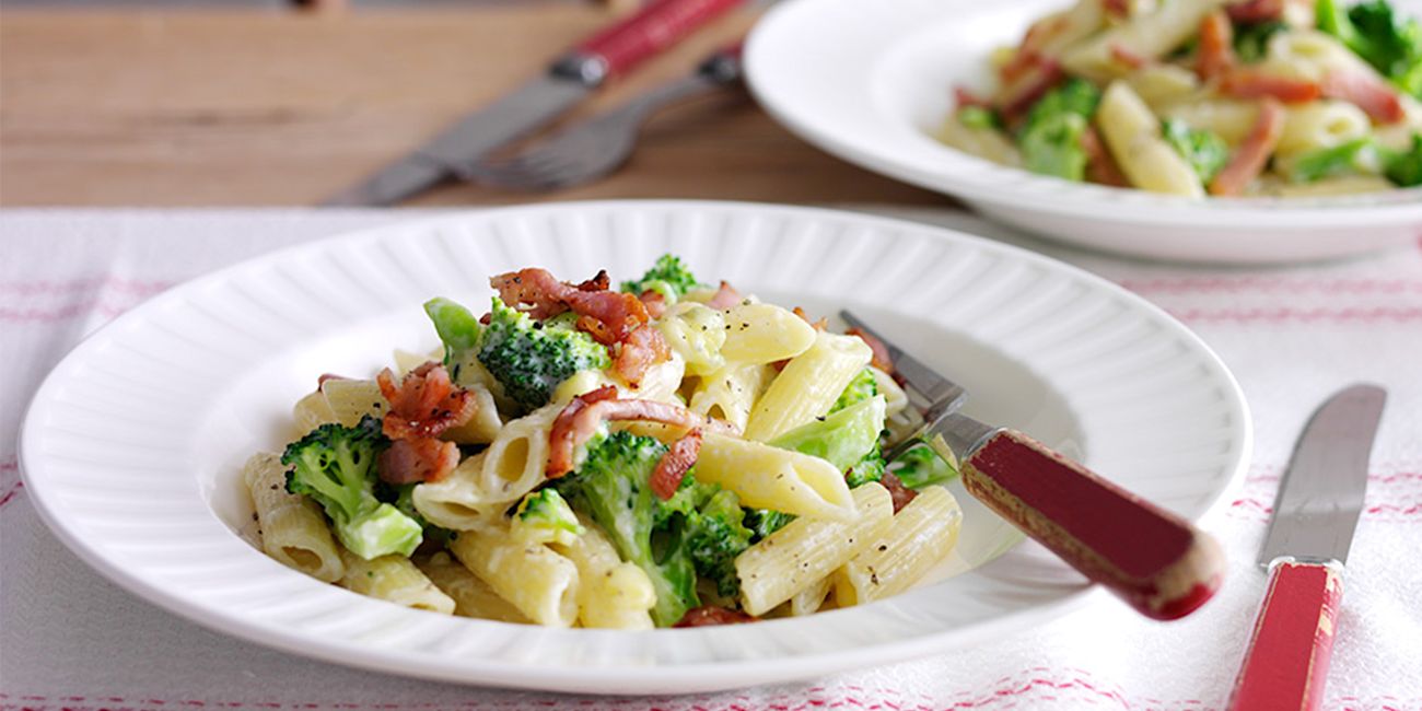 Stilton broccoli and bacon pasta Stilton broccoli and bacon pasta