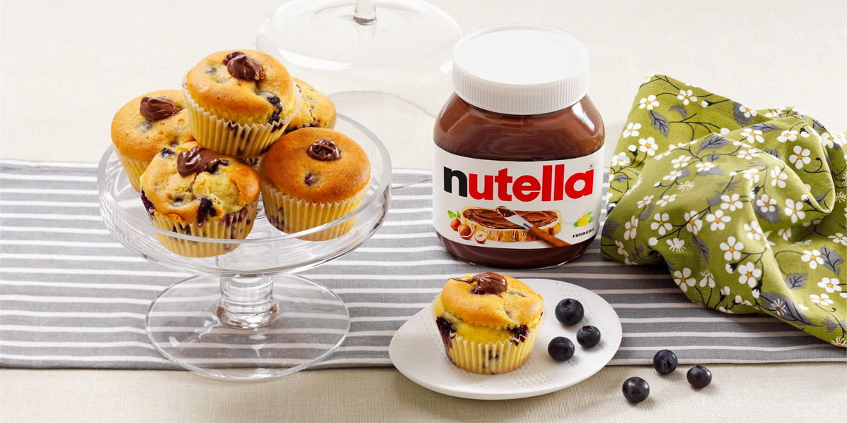 Muffins with Nutella and blueberries Muffins with Nutella and blueberries