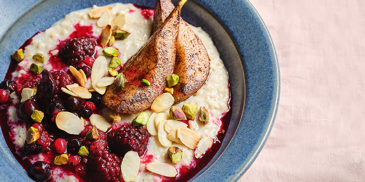Berry & pear porridge Berry & pear porridge