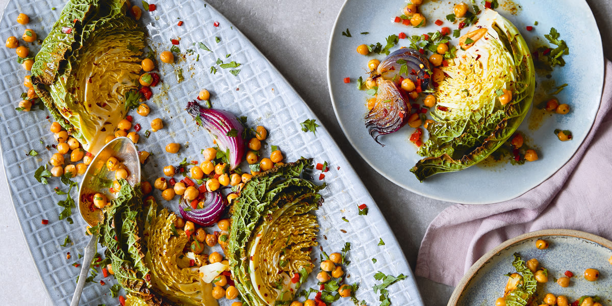 Roasted savoy cabbage with chick peas Roasted savoy cabbage with chick peas