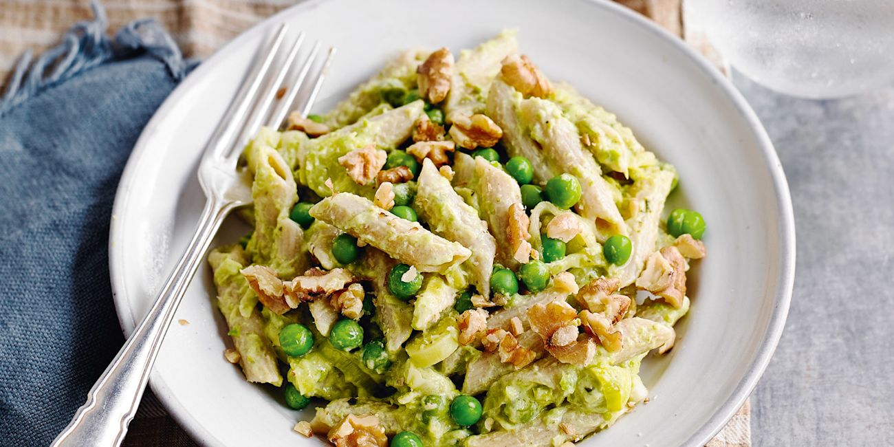Walnut, pear and pesto penne Walnut, pear and pesto penne