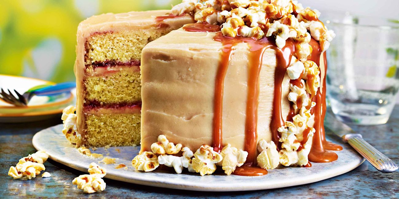 Peanut butter and popcorn layer cake Peanut butter and popcorn layer cake