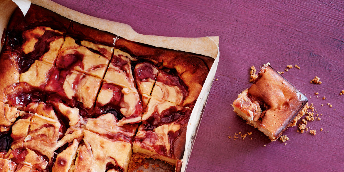 Peanut butter and jelly cheesecake Peanut butter and jelly cheesecake