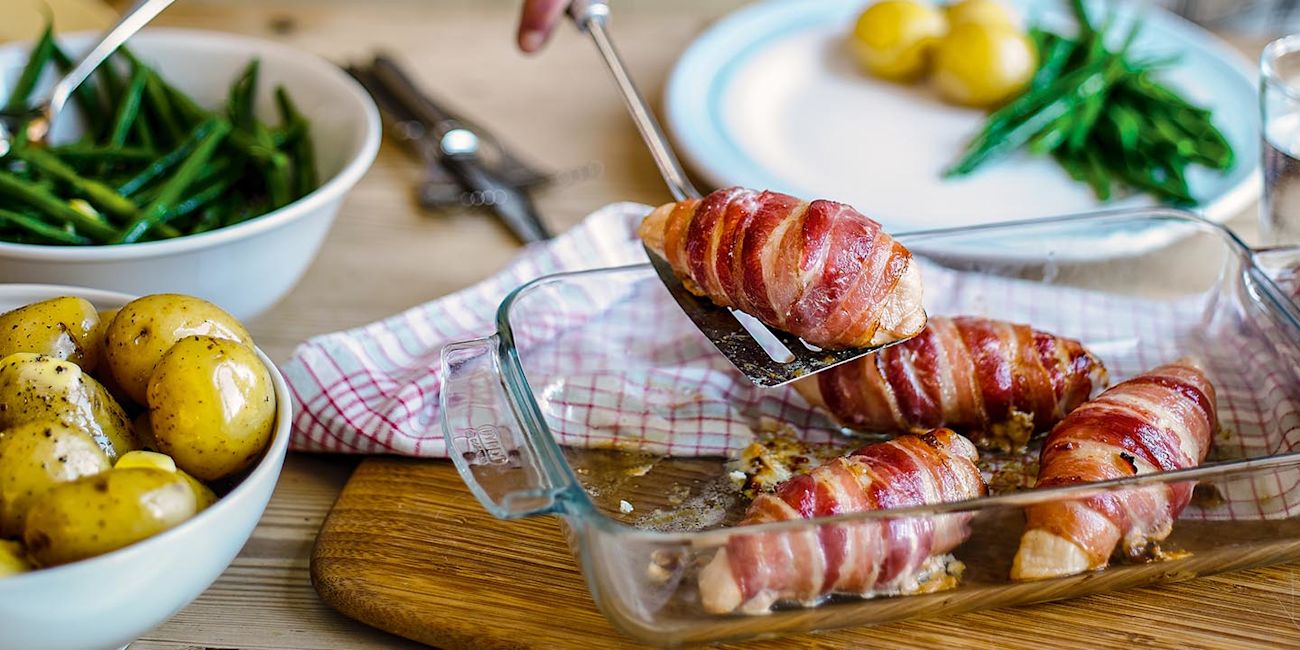Chicken wrapped in bacon Chicken wrapped in bacon