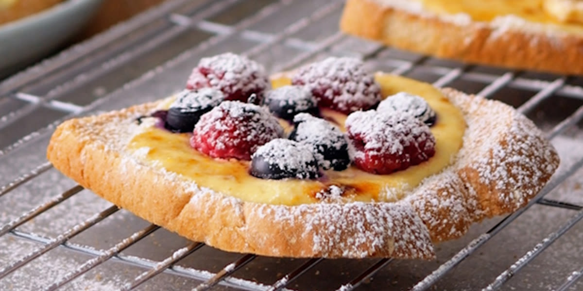 Custard toast Custard toast