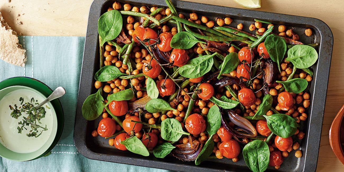 Turkish traybake with yogurt dressing Turkish traybake with yogurt dressing