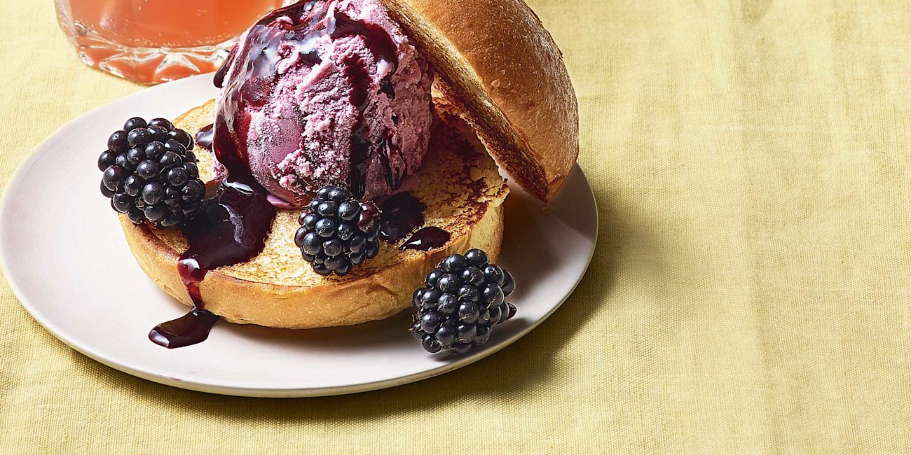 Blackcurrant and Sicilian lemon ice cream burger Blackcurrant and Sicilian lemon ice cream burger