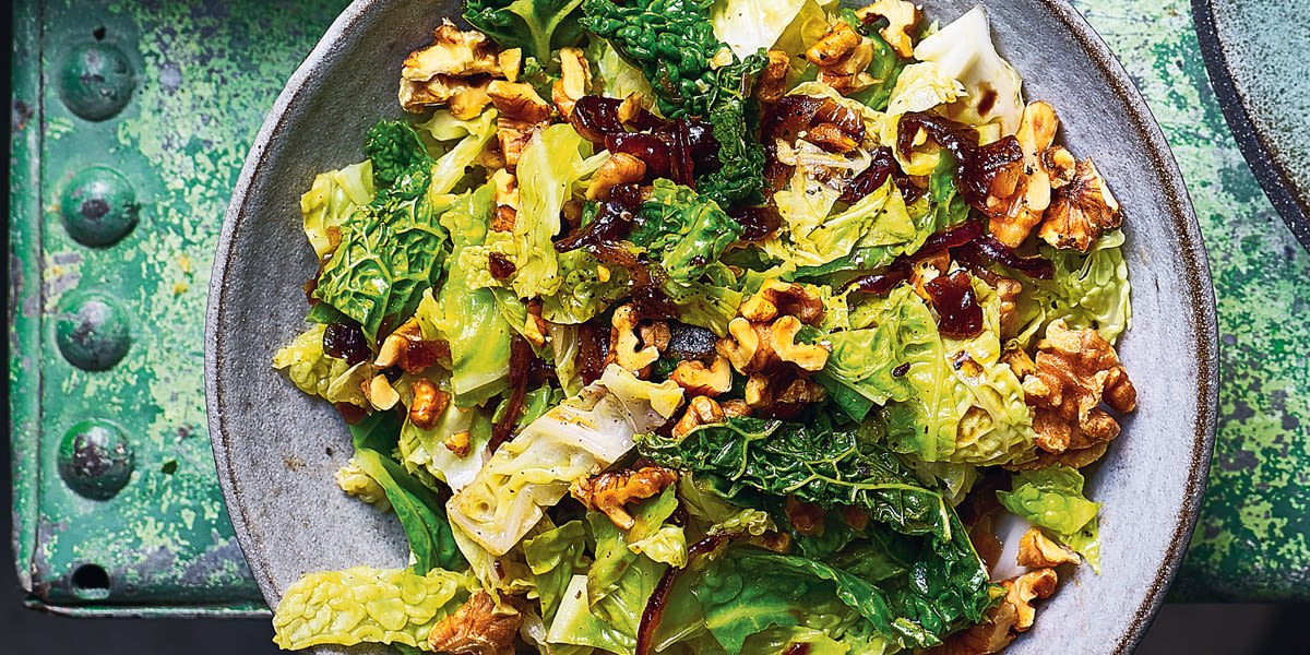Sticky onion & savoy cabbage Sticky onion & savoy cabbage
