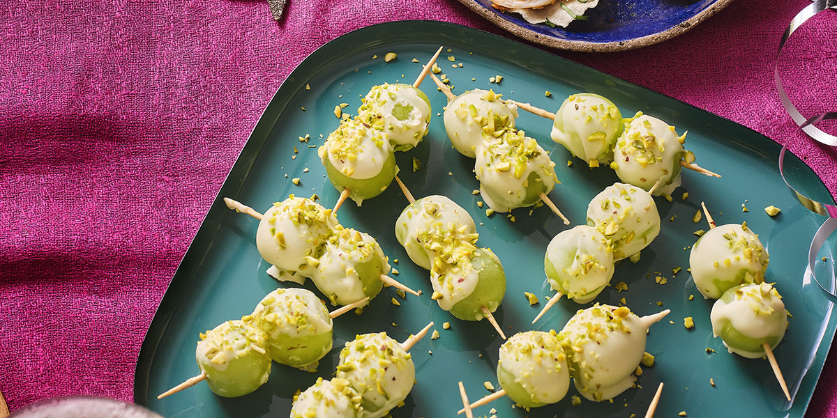 White chocolate grape pops White chocolate grape pops