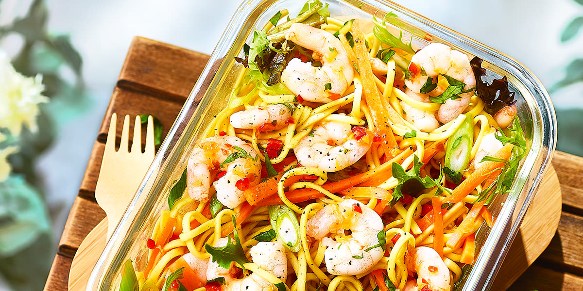 Prawn & noodle salad box Prawn & noodle salad box