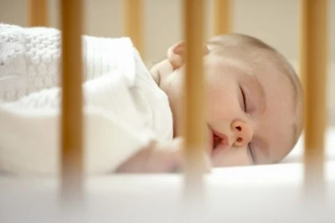Mumsandbabes - Ternyata Posisi Tidur Bayi Seperti Ini Cegah Kematian Mendadak