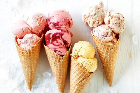 Mumsandbabes - Inilah Alasannya Mengapa Ice Cream Dapat Membuat Mood Lebih Baik