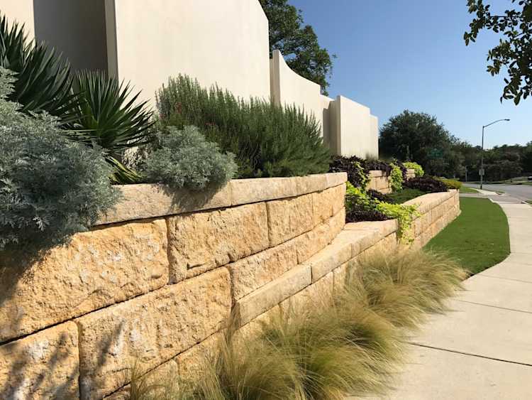 screening-wall-precast-concrete-fence-specifications-superior-concrete-products