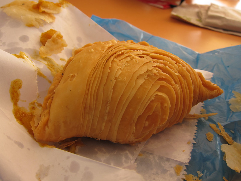 curry puff - best hawker food in Singapore