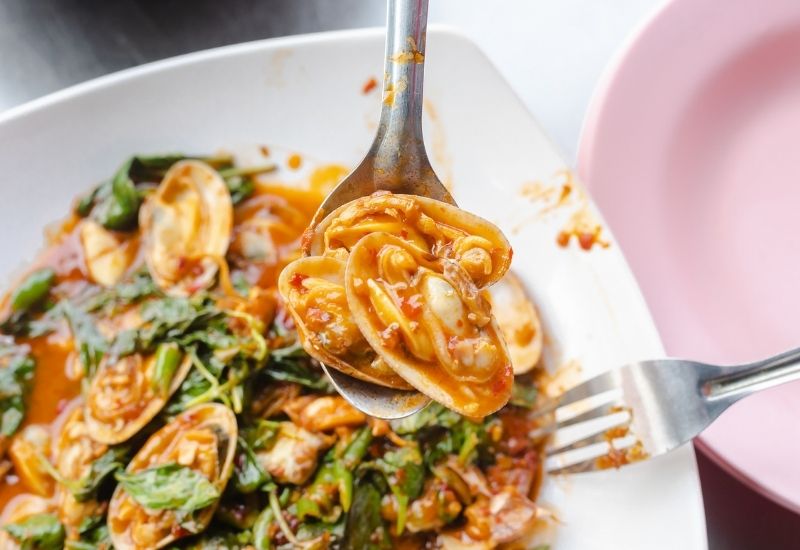 Thai seafood - stir fried clams