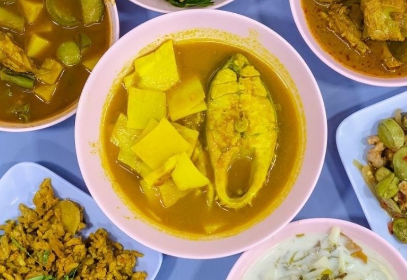 Thai seafood - gaeng som