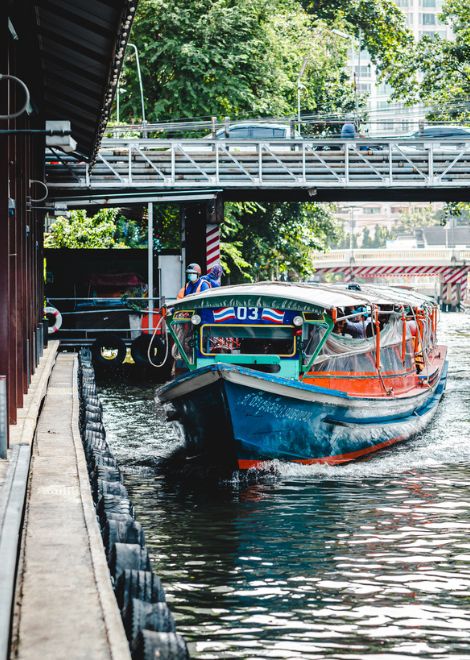 Take a short cruise up Bangkok's klong canals