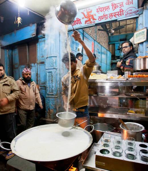 How to navigate the street food of Mumbai header image