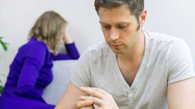divorce-couple-social