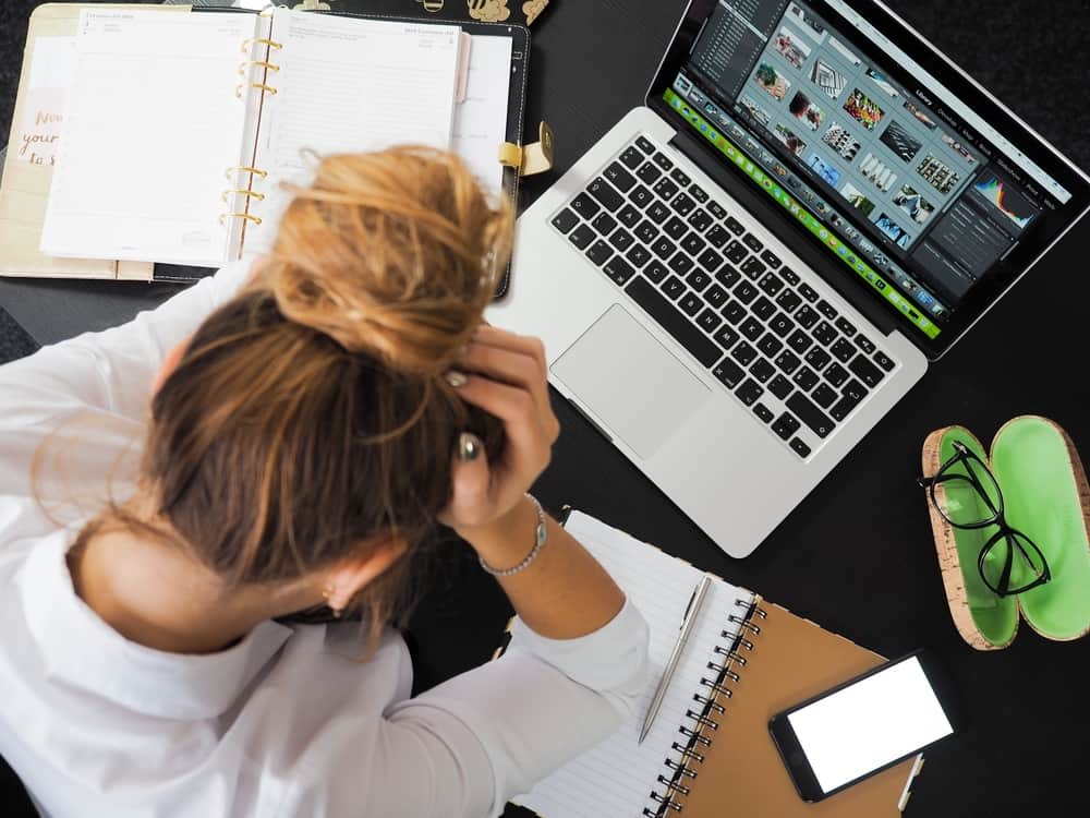 Pros and cons sole proprietorship business