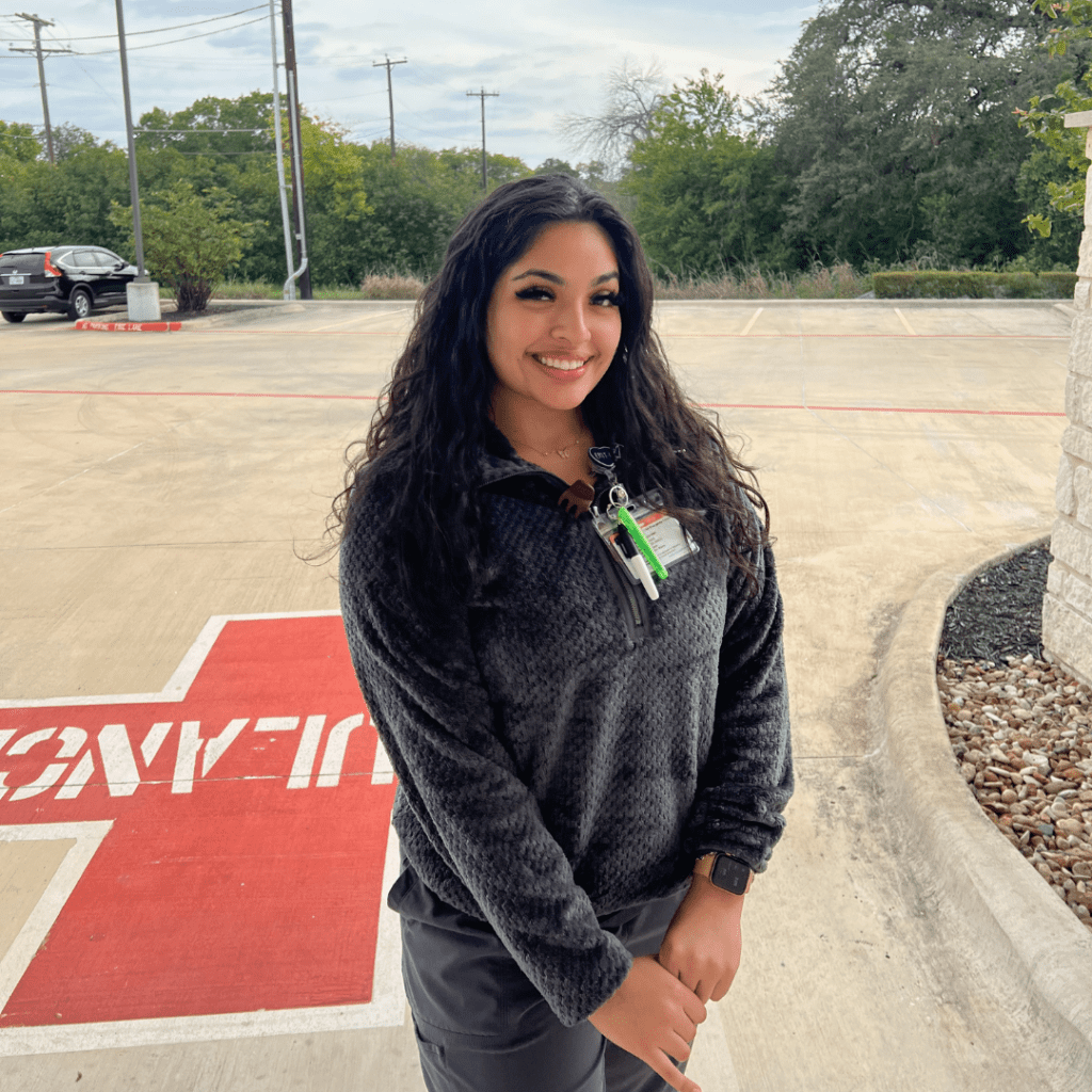 Victoria Piedra, ER Tech:
“I’m thankful for my family & friends who support me and motivate me. I’m thankful for the opportunity to work for a company that gives back like Ally. Lastly, I’m thankful for my lash lady 😊.”
