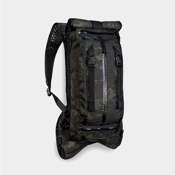 rolltop-bags-acresupply-hauser1