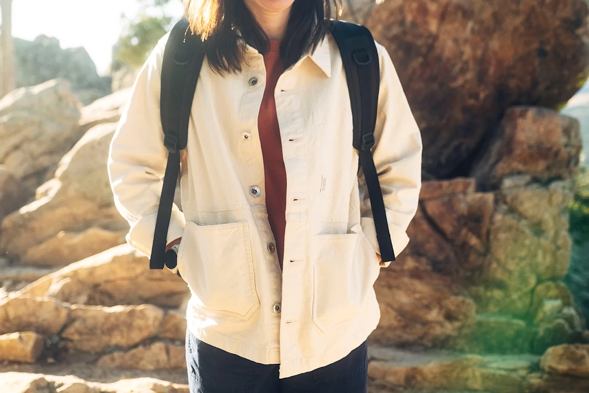 textile-dyes-feature-white-undyed-shirt-lifestyle