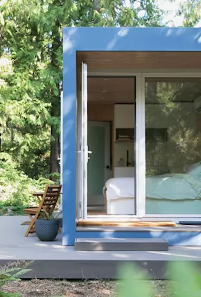 Canadian Company Aux Box Creates Prefab Studio Escapes