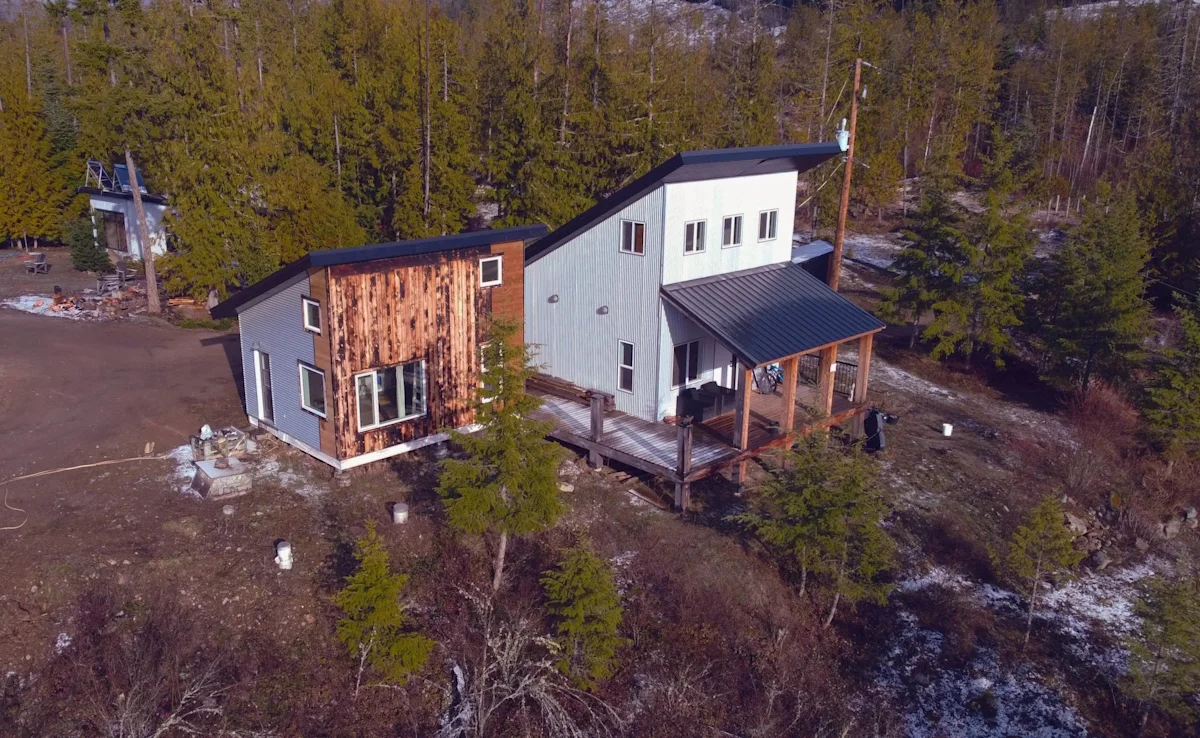 cabin-residencies-empire-of-dirt-british-columbia